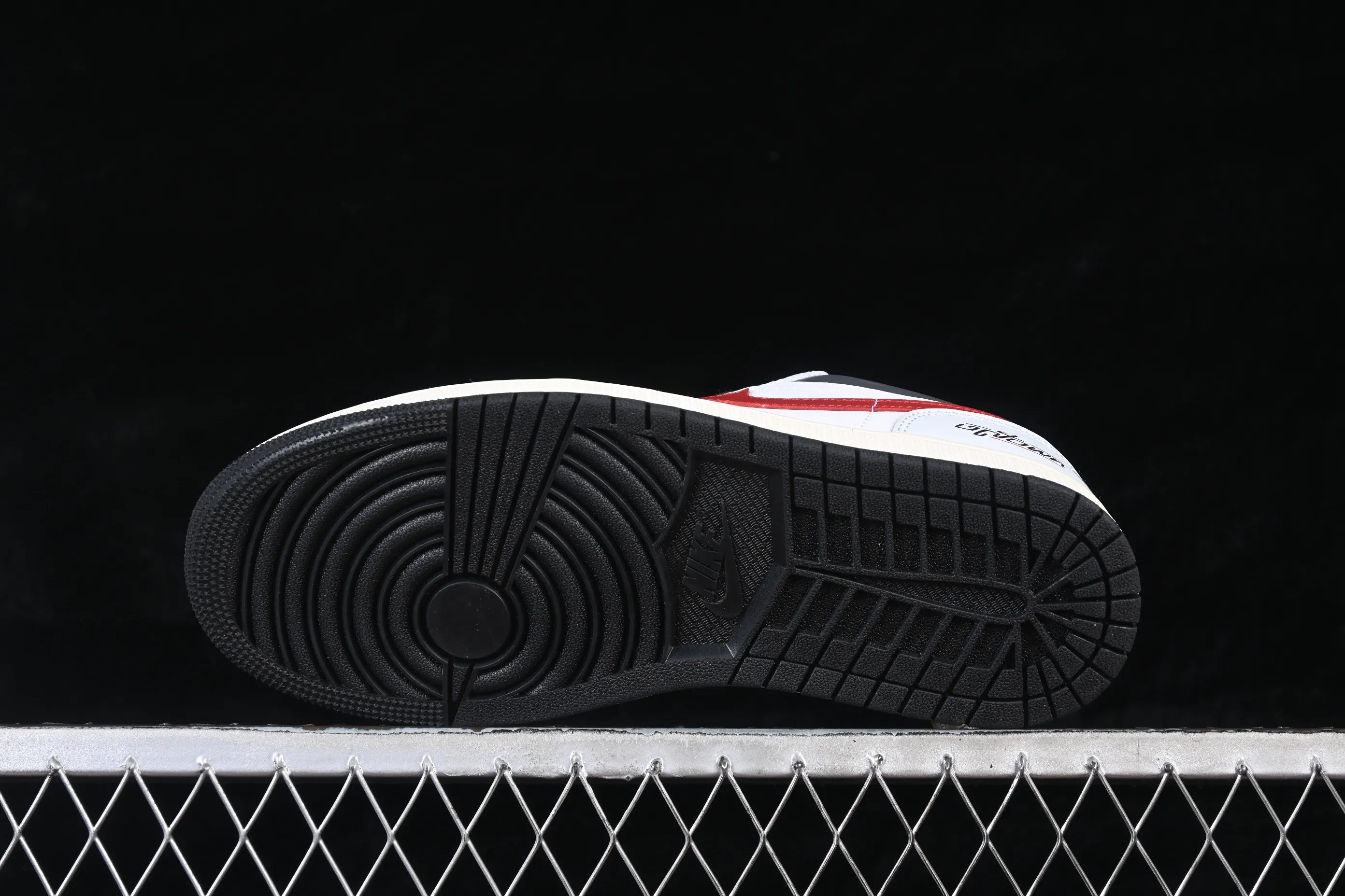 All categories Air Jordan Jordan series basketball shoes Air Jordan 1 Low Air Jordan 1 Low AJ1 Joe 1 rice white red low-top retro culture basketball shoes 553558-081